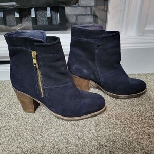 Fiore Leather Blue Suede Booties, Size 5